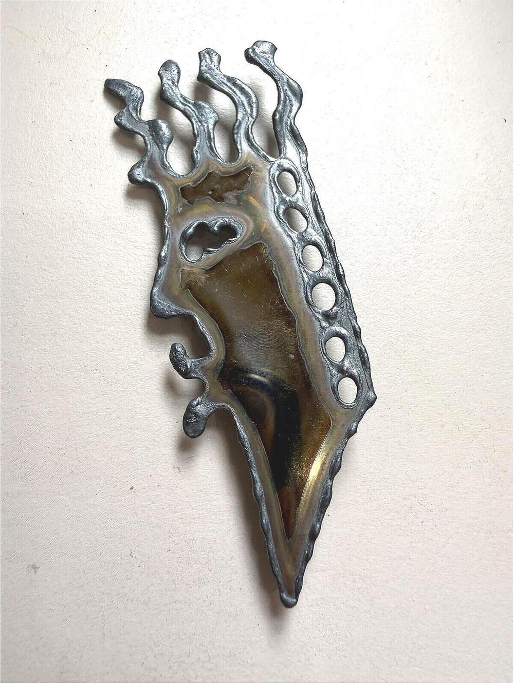 Unique Abstract Metal Decorative Pin Vintage Face
